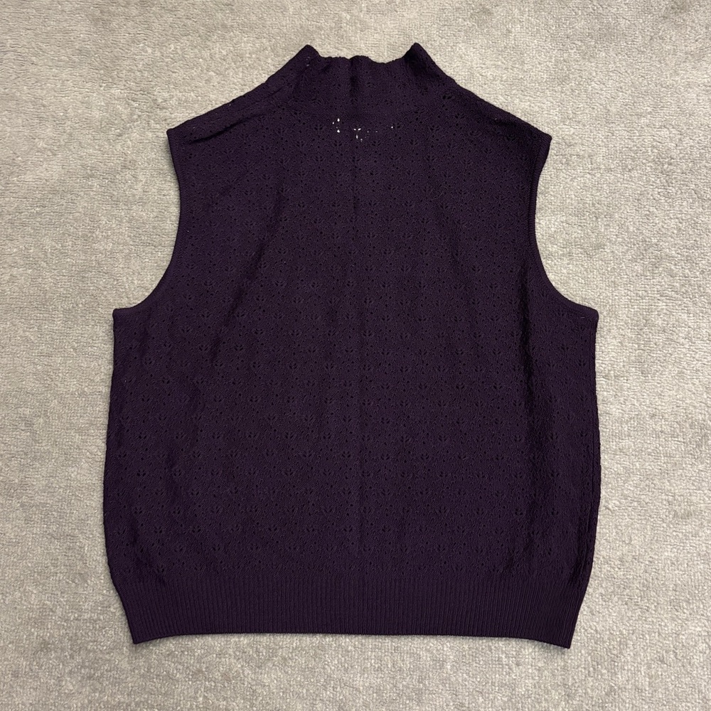 St. John Collection Marie Gray Eyelet Knit Sleeveless Mock Neck Top Purple - Picture 3 of 7